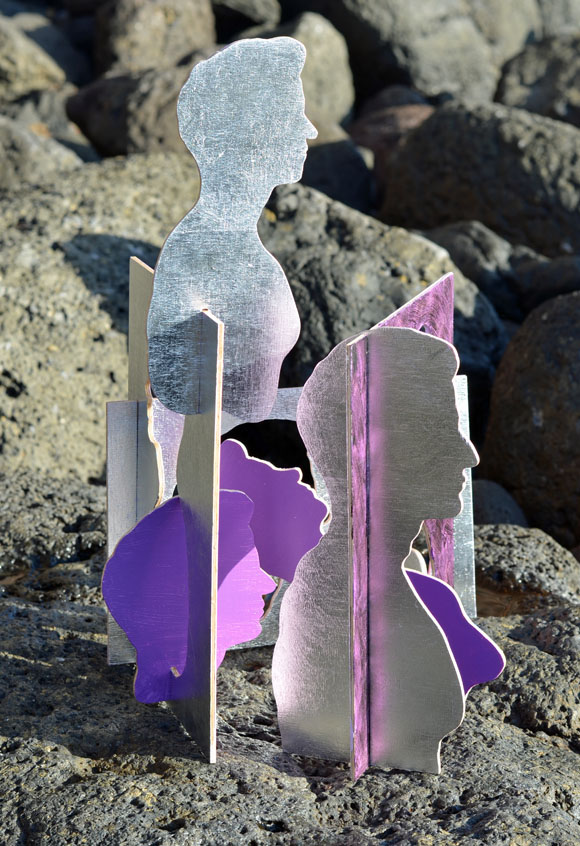 Martin von Ostrowski: Junger Mann, 2015, Lack auf Birkensperrholz, 30 x 20 x 20 cm